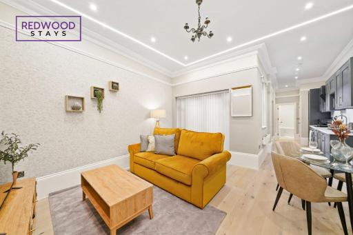 Premium Central Apartments For Families & Corporates By Redwood Stays - Housity