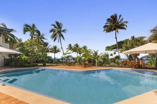 Beachfront · Private Beach Wongalinga Absolute Beachfront Unit 9 2 Bedroom - Housity
