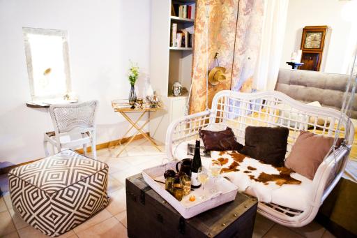 CottageNumber9 - Housity