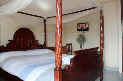 Riversand Hotel - Housity