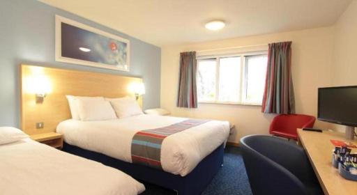 Travelodge St. Clears Carmarthen - Housity