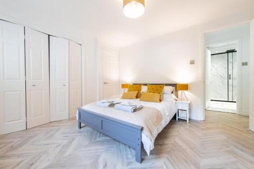 Hame by the Sea - Housity