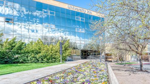 University Inn - Housity