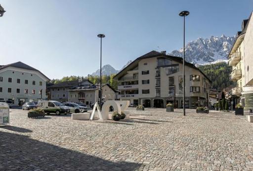 Post Residence - Housity