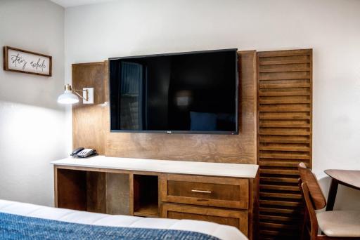 MainStay Suites - Housity