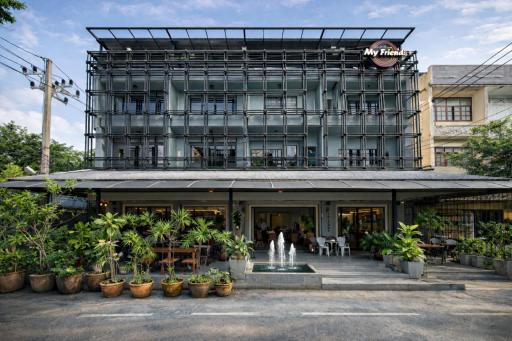 My Friends Hotel - Housity