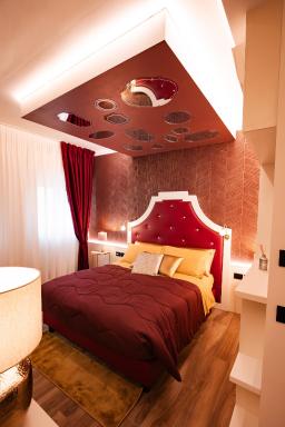 La Rondinella Boutique Rooms & Café - Housity