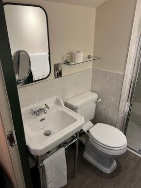 The Ivy House - Housity