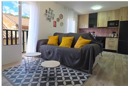 ALMAVERA Casa Pura Calma - Housity