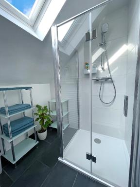 Jacky & Daniel's Apartments Top 2 - Housity