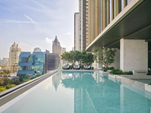 Grand Nikko Bangkok Sathorn - Housity