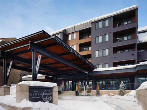Hotel Alpenrock Breckenridge, Curio Collection by Hilton - Housity