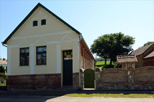 Zengőalja Vendégház - Housity