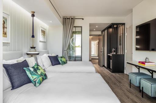The Ray Hotel Delray Beach, Curio Collection By Hilton - Housity