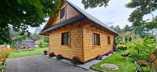 Siedlisko pod lipą - Housity