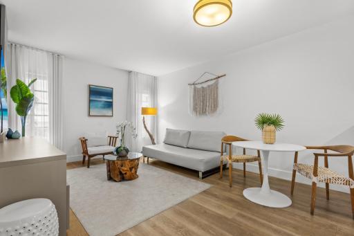 Bentley Hotel South Beach - Housity