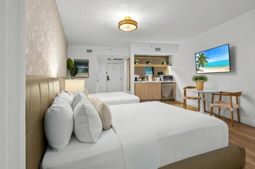 Bentley Hotel South Beach - Housity