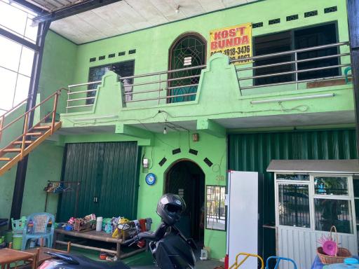 SPOT ON 94166 Kost Bunda Syariah - Hizvo