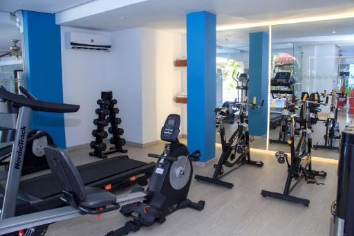 Country International Hotel - Housity