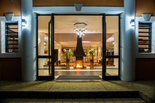 Plumeria Hotel - Housity