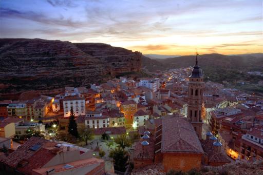 Hostal Restaurante El Castillo - Housity