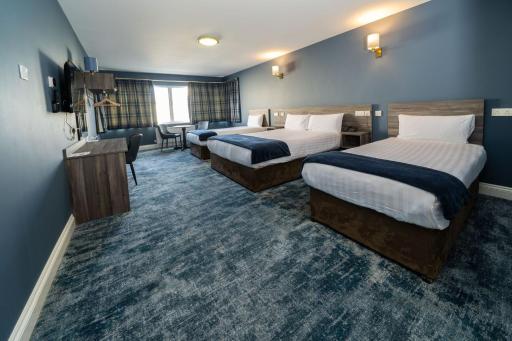 Inn On The Coast - Housity
