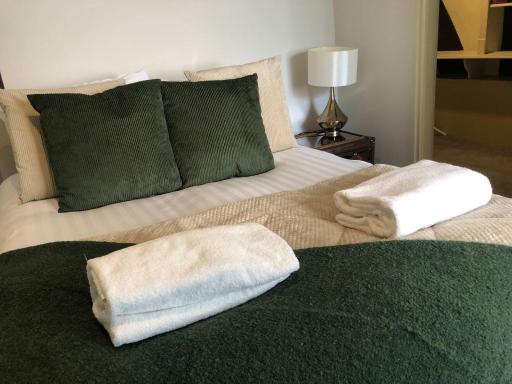 Historic York Apartment Walk to Minster & Shambles - Housity