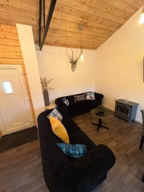 The Stags Den - Housity