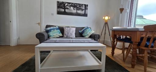 Grindlay Street Residence - Housity