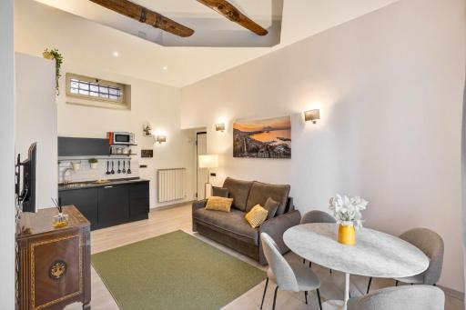 B1flat Mergellina - Napoli - Housity