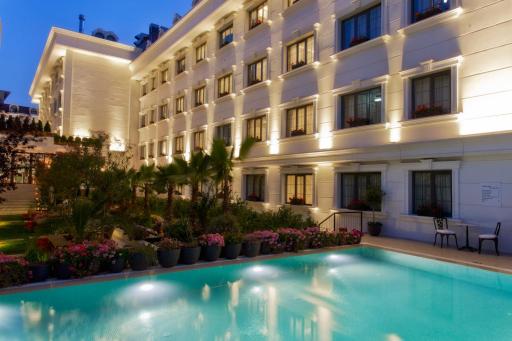Sura Hagia Sophia Hotel - Housity