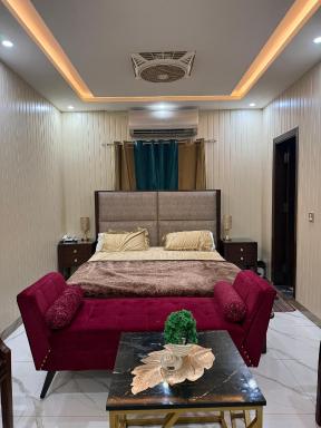 Royal Guest House - Hizvo