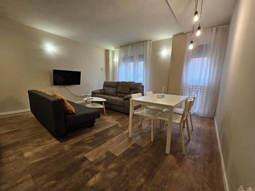 Apartamentos Picasso - Housity
