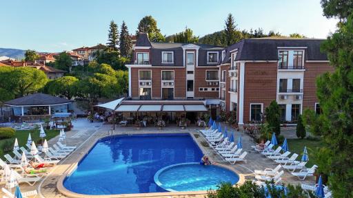 Chateau Montagne Hotel Troyan - Housity