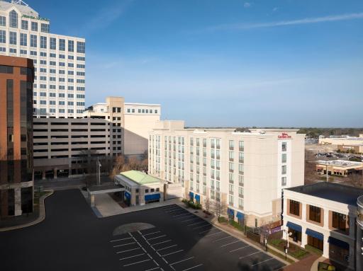 Hilton Garden Inn Virginia Beach Town Center - Housity