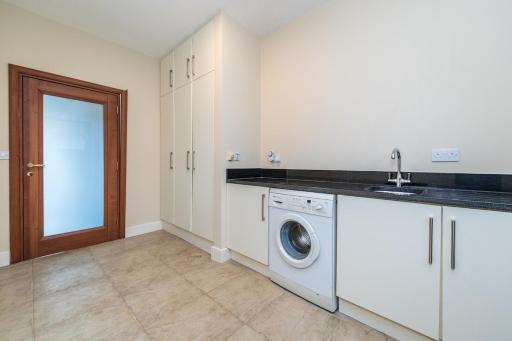 Two bedroom apartment with views of the Curragh - Housity