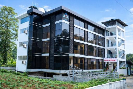 Airport Cochin Grand Residency , NEDUMBASSERY - Housity