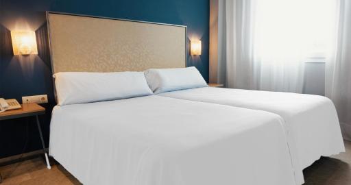 Apartamentos Vértice Sevilla Aljarafe - Housity