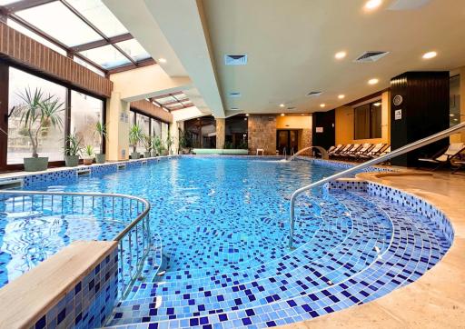 St George Ski & Holiday - Half Board & All Inclusive - Housity