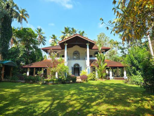 The Villa Green Inn - Housity