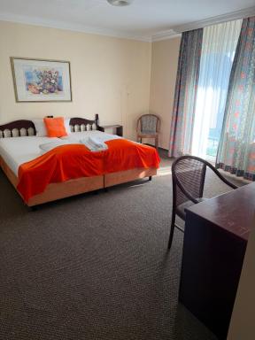 Hotel Bremer Kreuz - Housity