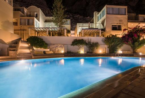 Antinea Suites Hotel & Spa - Housity
