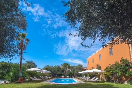 Aparthotel Ano - Housity