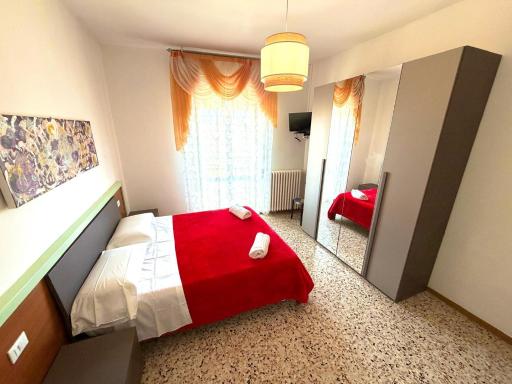 Hotel San Donnino - Housity