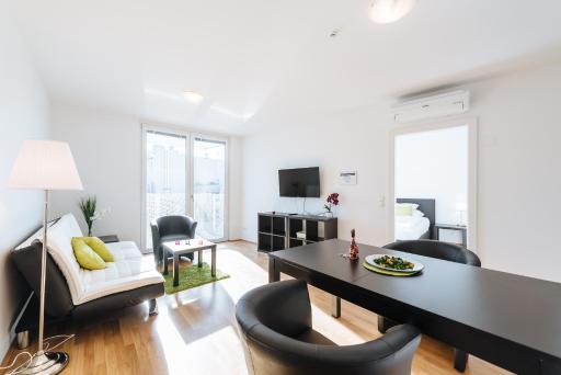 Vienna Mainstation - 10 Minutes to Citycenter - Apartments with Aircondition - Housity