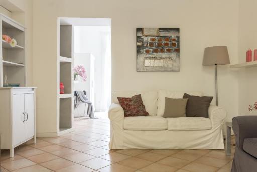 Santonofrio Apartments - Housity