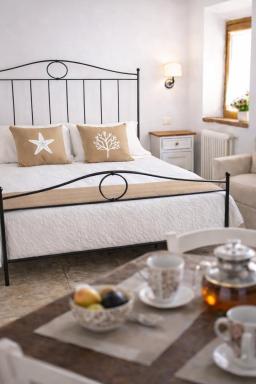 Casa AUREA Tre Posti Letto a 30 metri dal Mare - Housity