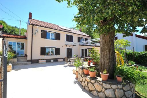 Apartment Jasna with breathtaking sea view, terrace and free parking - Housity