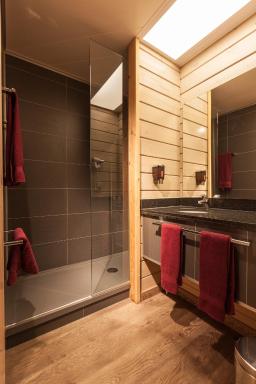 Flanders Lodge Hotel - Housity