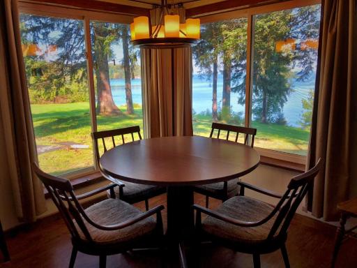 Lakefront Kayaks Hot Tub Fire Pit Views - Housity